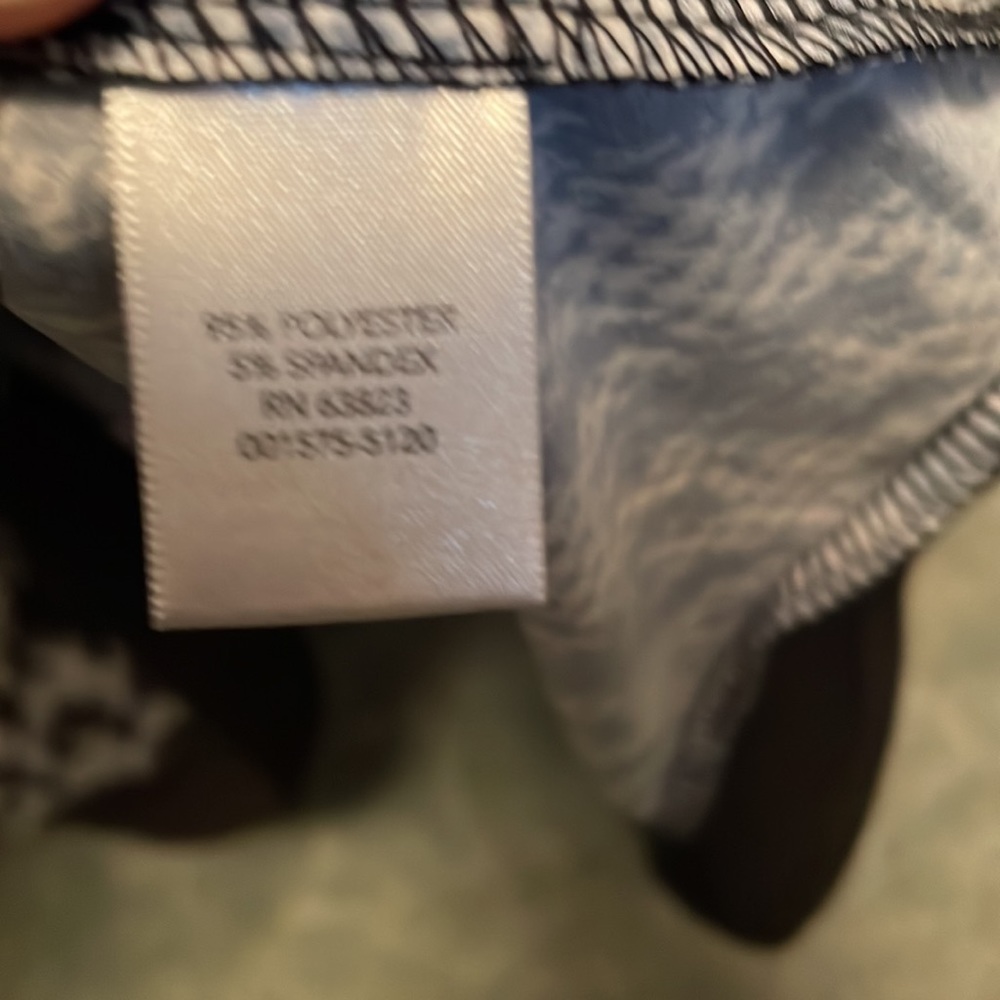 Christopher & Banks women’s top NWT - Picture 3 of 9